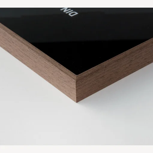 Detail Cadre Alpha Wenge